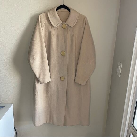 Vintage Cream Women's Coat - Picture 10 of 14